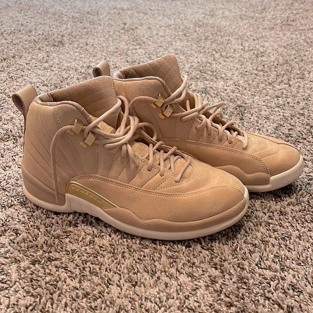 Jordan 12 Retro